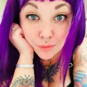 Meet your Posher, Promise